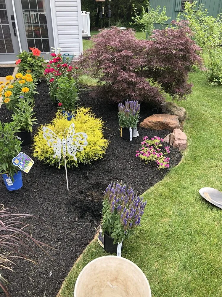 Local garden landscaping experts serving Warminster, PA - Schonewolf Lawn Care