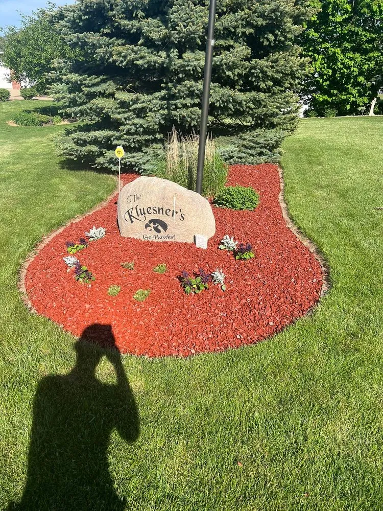 Top-rated landscape installation in Epworth, IA by Schueller Services