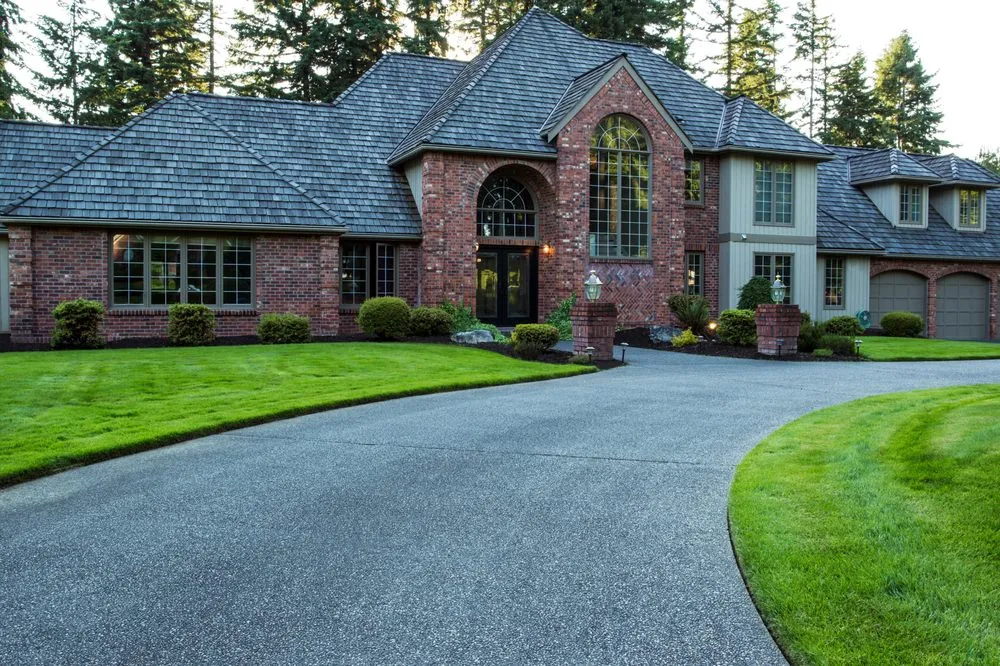 Professional lawn care service for residential properties in Savannah, GA by Scientific Turf