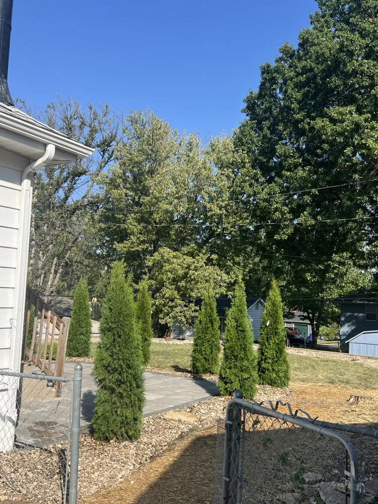 Local lawn mowing service experts serving Kansas City, MO - Scorpion Landscaping KC