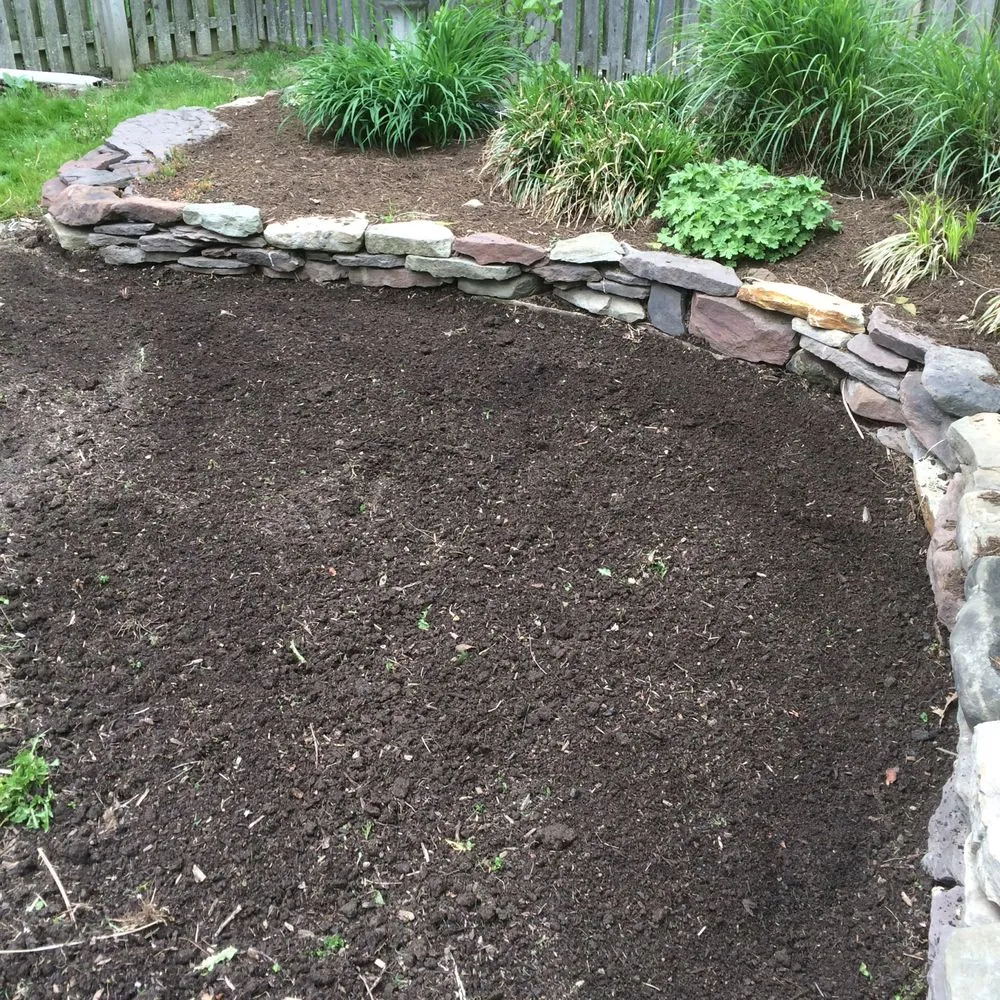 Top-rated outdoor landscaping for year-round maintenance in Chalfont, PA by Scott Baldelli Gardening & Design