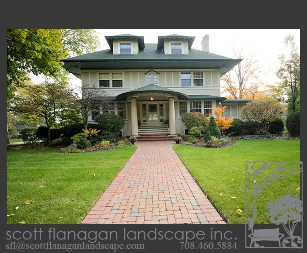 Professional lawn care service experts serving Mokena, IL - Scott Flanagan Landscape