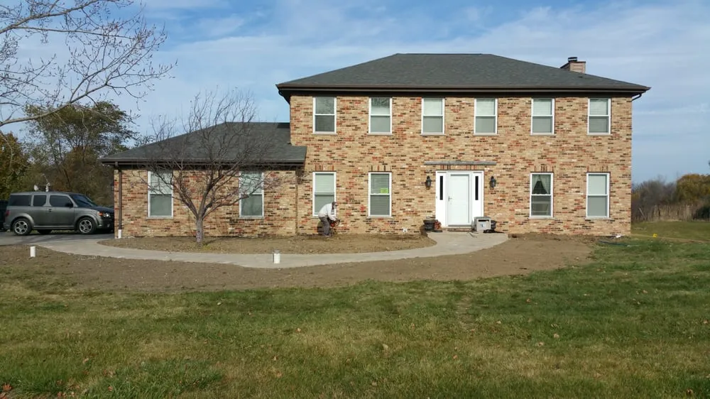 Custom yard maintenance in Mokena, IL by Scott Flanagan Landscape