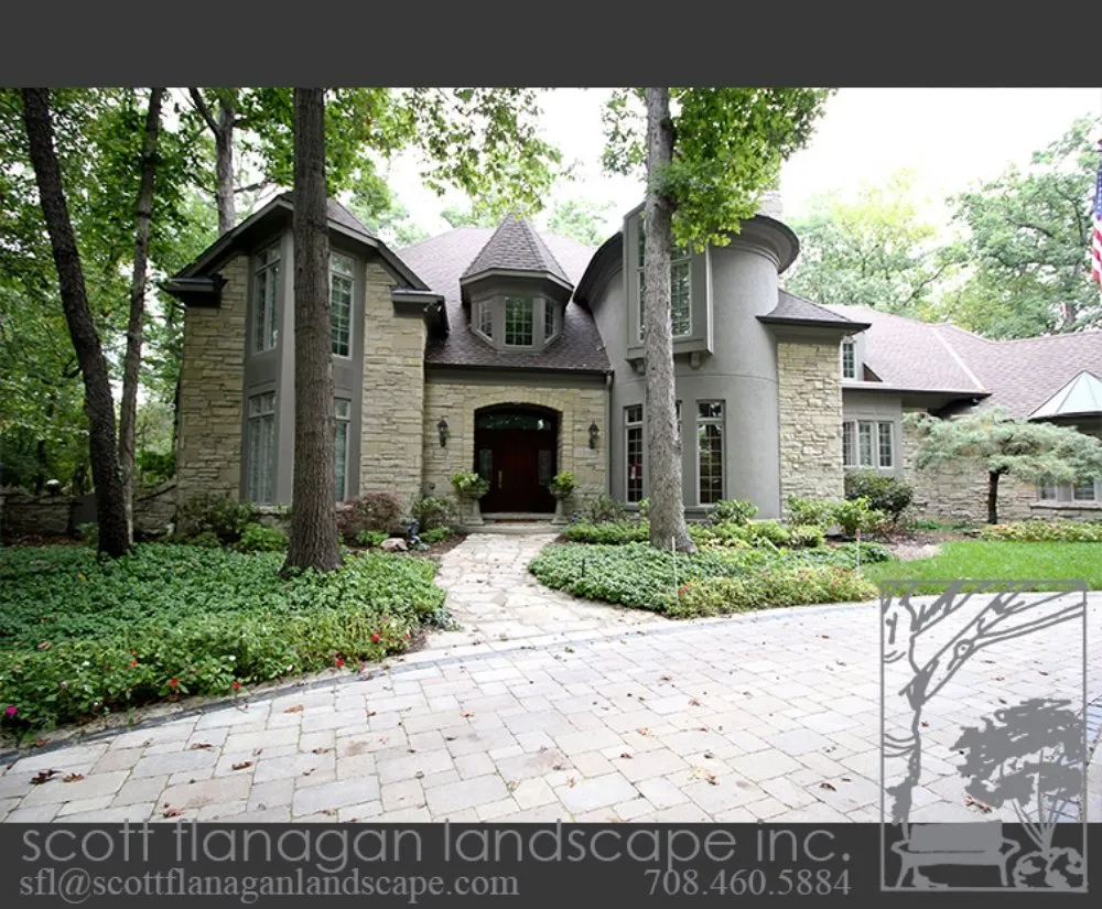Professional garden landscaping in Mokena, IL by Scott Flanagan Landscape
