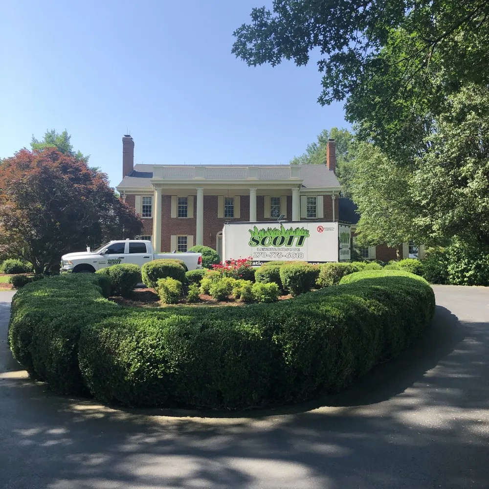 Expert lawn care service in Franklin, KY - Scott Lawn & Landscape