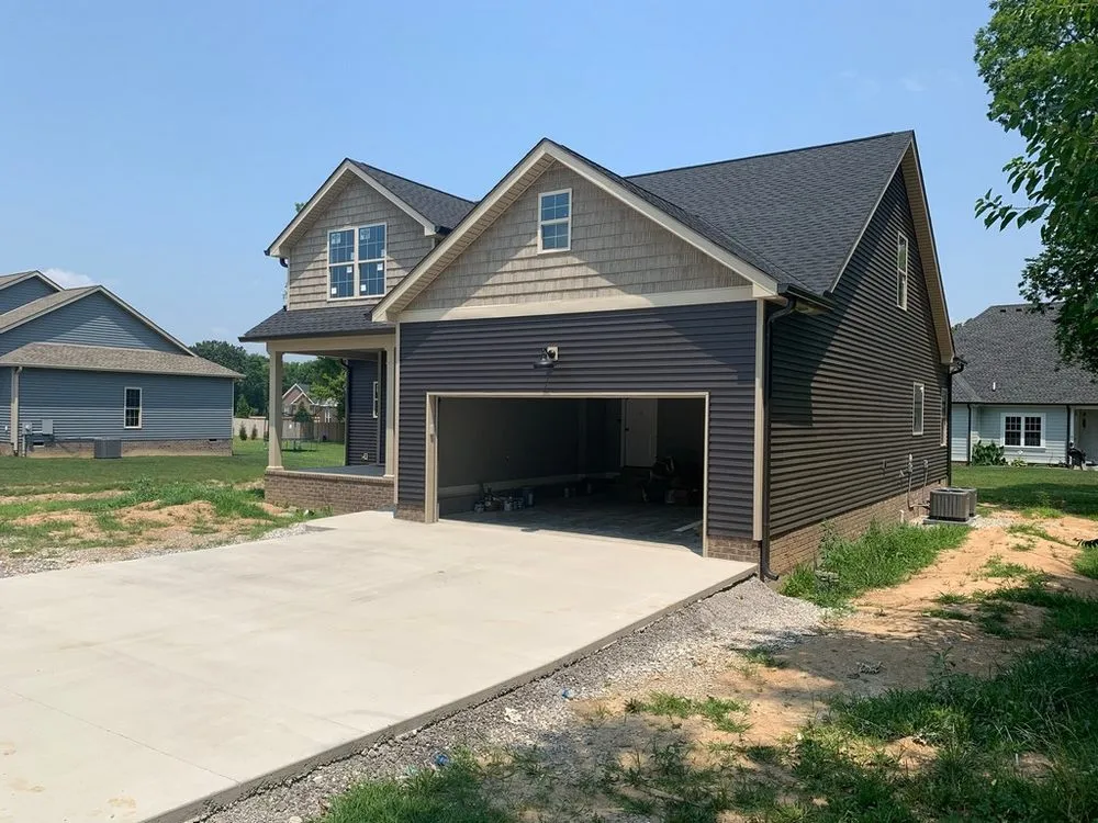 Custom lawn mowing service experts serving Franklin, KY - Scott Lawn & Landscape