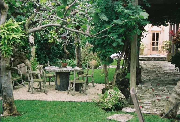 Reliable outdoor landscaping near you in West Palm Beach, FL by Scott Lewis Gardening & Trimming