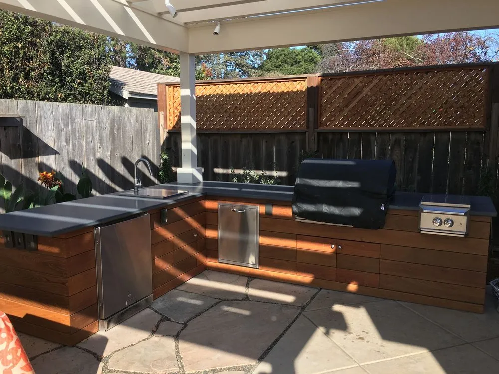 Affordable yard cleanup service in Santa Cruz, CA by Scott Lipscomb Landscape Architect