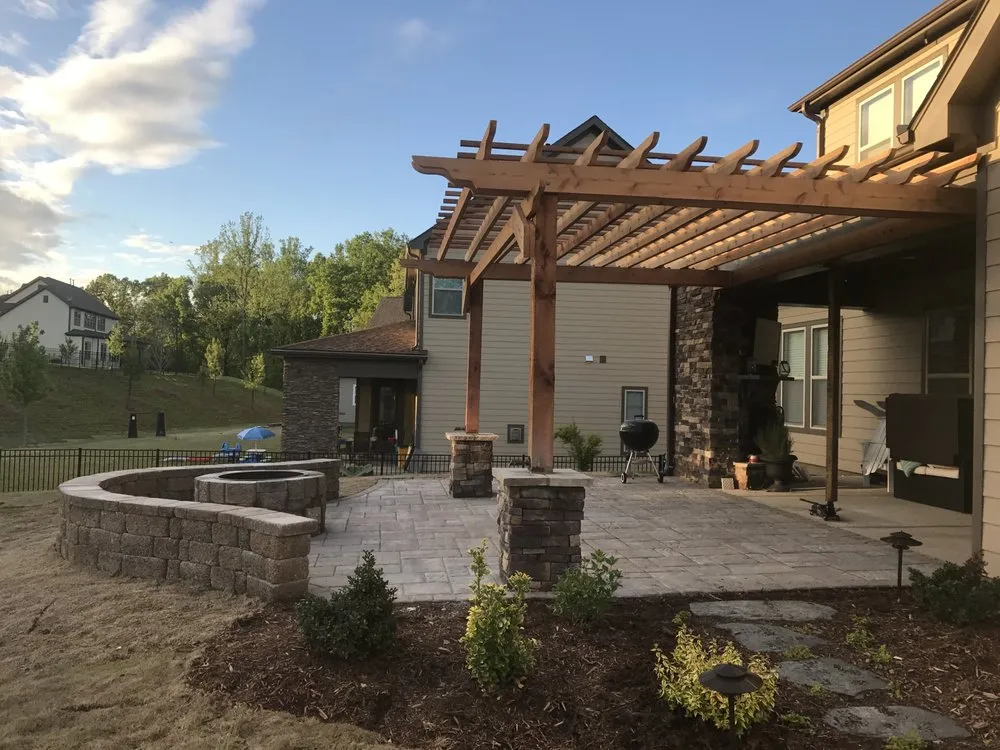 Custom lawn mowing service in Waxhaw, NC - Scott Turf and Landscape