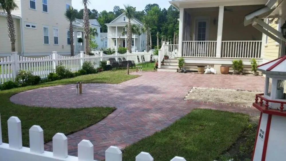 Professional lawn mowing service experts serving Waxhaw, NC - Scott Turf and Landscape