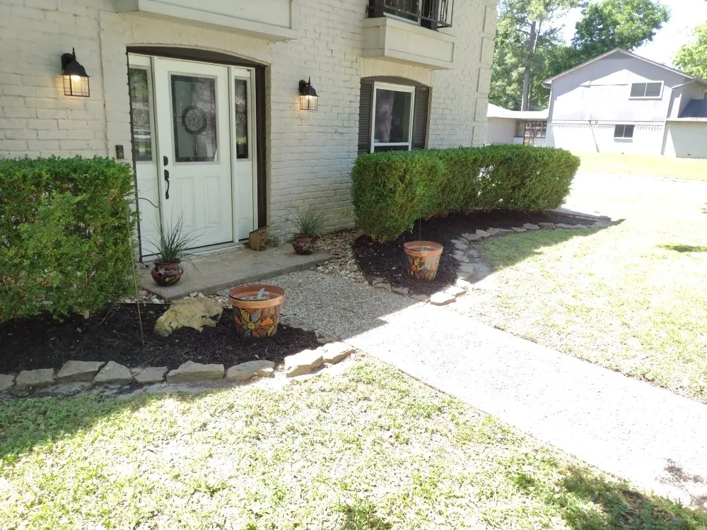 Trusted yard maintenance experts serving Houston, TX - Scotts Do All
