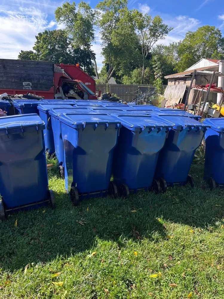 Reliable lawn mowing service with custom design across Jackson, MI - Scott's Hauling & Services