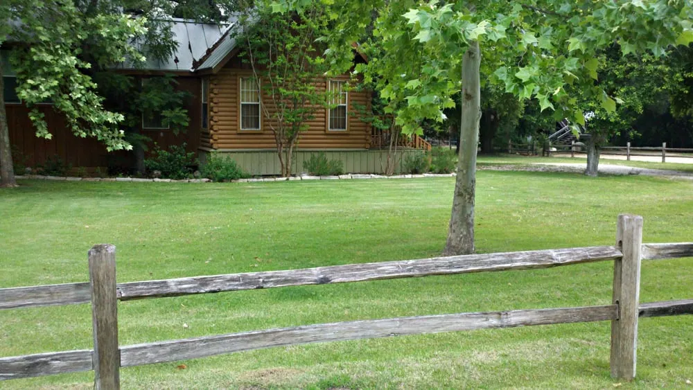 Top-rated lawn care service for beautiful yards across Canyon Lake, TX - SCOTT'S LAWN CARE AND TREE TRIMMING