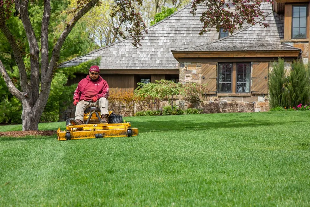Trusted lawn mowing service experts serving Maple Plain, MN - Scott's Lawn Care