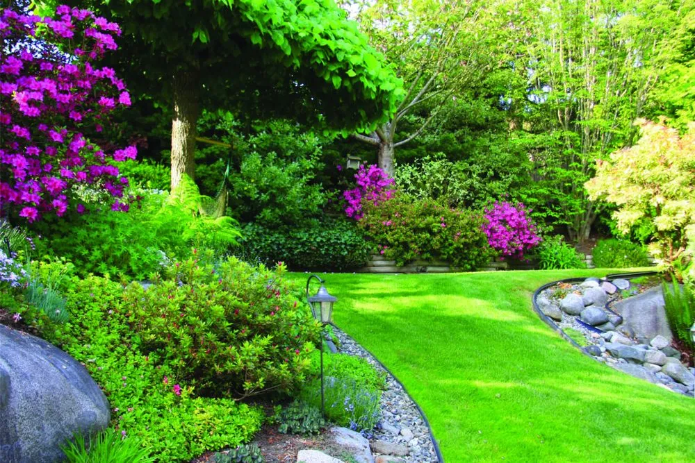 Top-rated landscaping services in Reynoldsburg, OH - Scott's Lawn Service