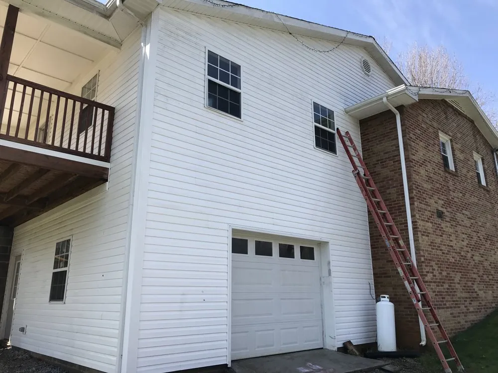 Top-rated lawn care service experts serving Jonesborough, TN - Scott’s Mowing and Landscaping