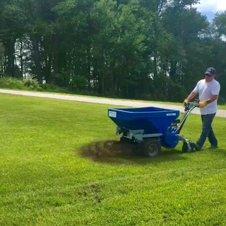 Expert lawn care service in Lynchburg, VA - Scott's Mulch & More
