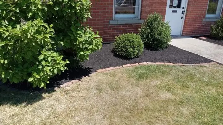Custom landscape design experts serving Kenton, OH - Scotts Turf Pro Property Management