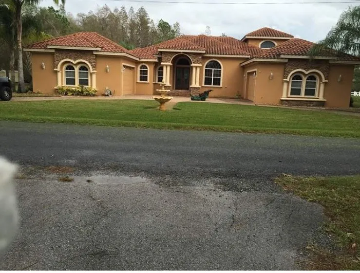 Custom yard cleanup service experts serving Tampa, FL - Scottsdale Outdoors