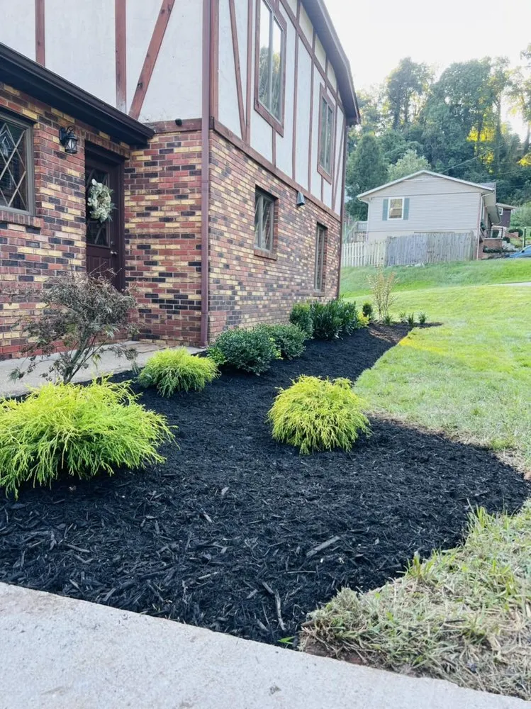 Expert outdoor landscaping experts serving Charleston, WV - ScottyScapes