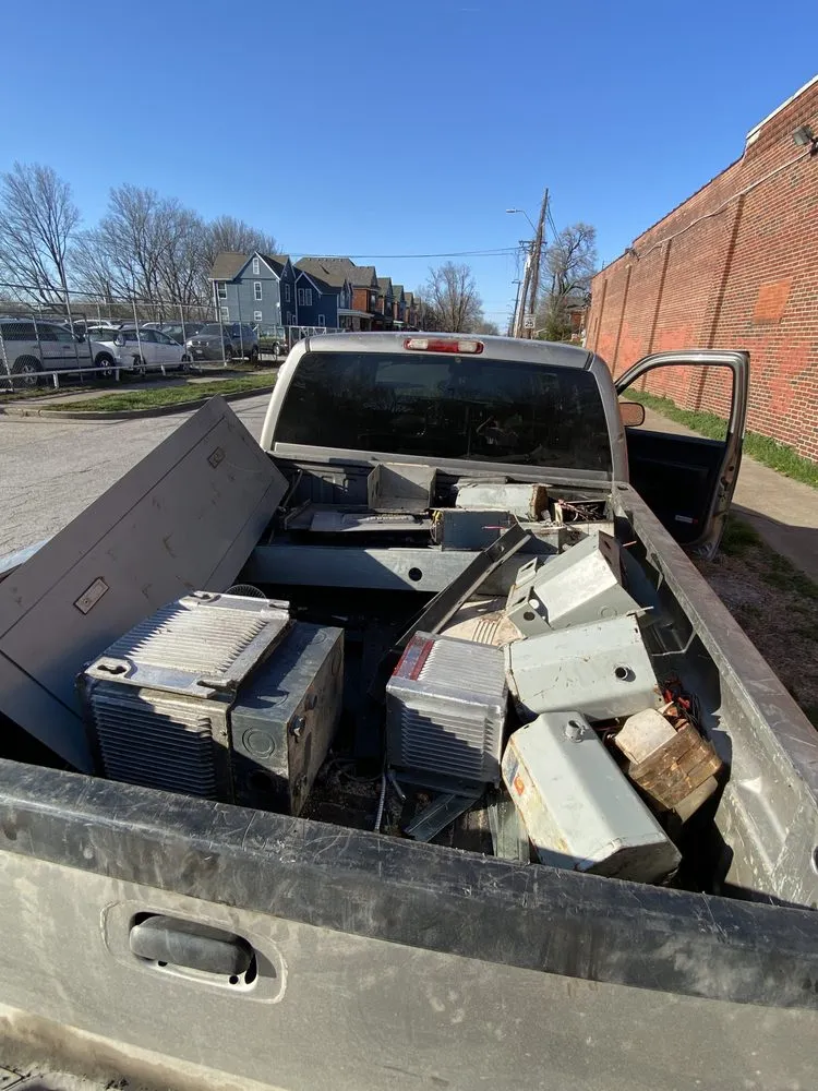 Trusted yard maintenance for homes in Overland Park, KS by Scrap Metal Removal