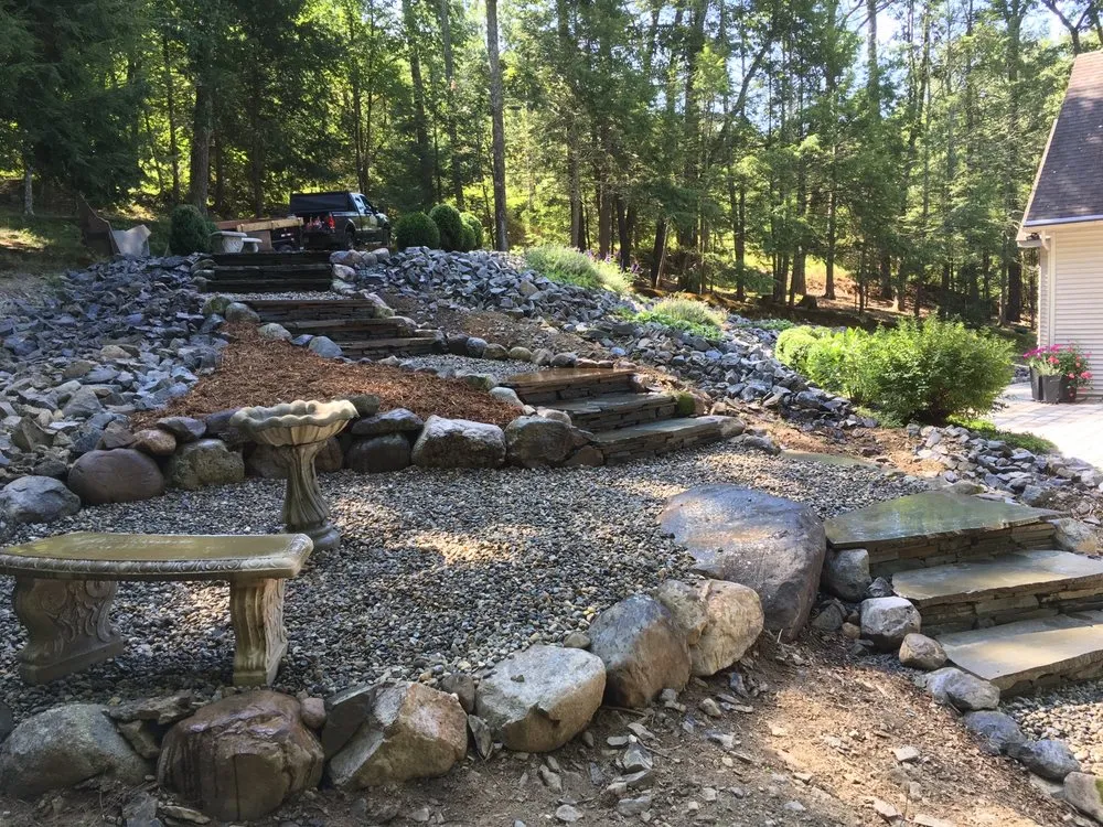 Custom residential landscaping experts serving Dingmans Ferry, PA - Screamin’ Junipers