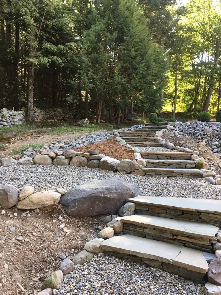 Professional garden landscaping in Dingmans Ferry, PA by Screamin’ Junipers