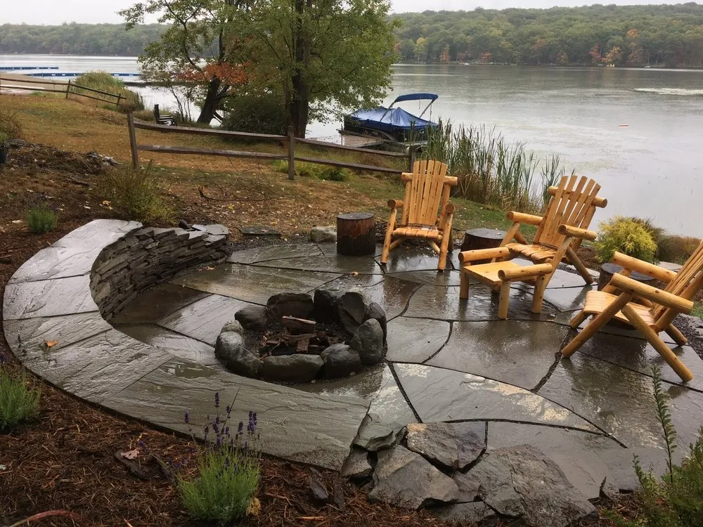 Reliable lawn mowing service in Dingmans Ferry, PA by Screamin’ Junipers