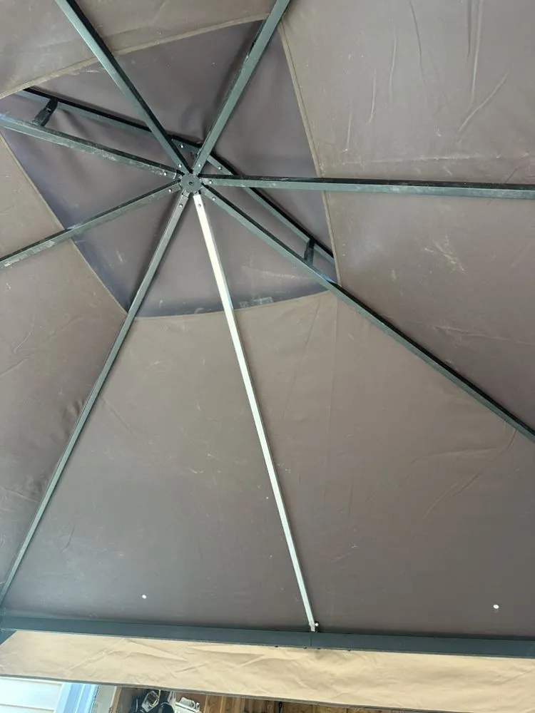 Local yard cleanup service experts serving Cedar Rapids, IA - Screw Loose