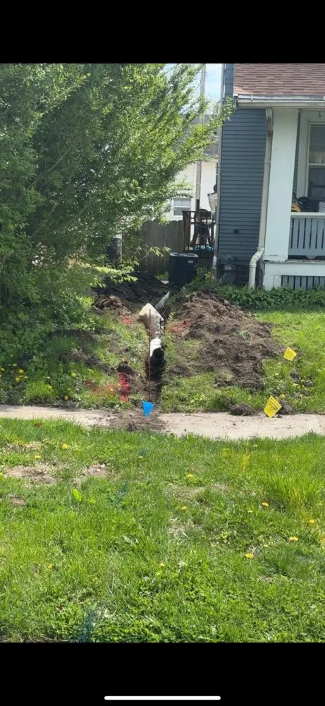 Affordable yard cleanup service experts serving Cedar Rapids, IA - Screw Loose