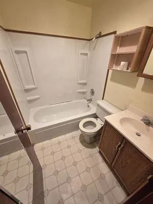 Scrub and Shrub A&C Logo