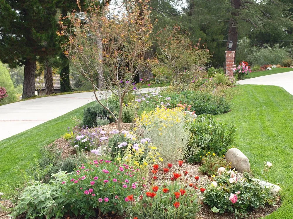 Local residential landscaping with custom design across Simi Valley, CA - Sculptured Gardens Alive