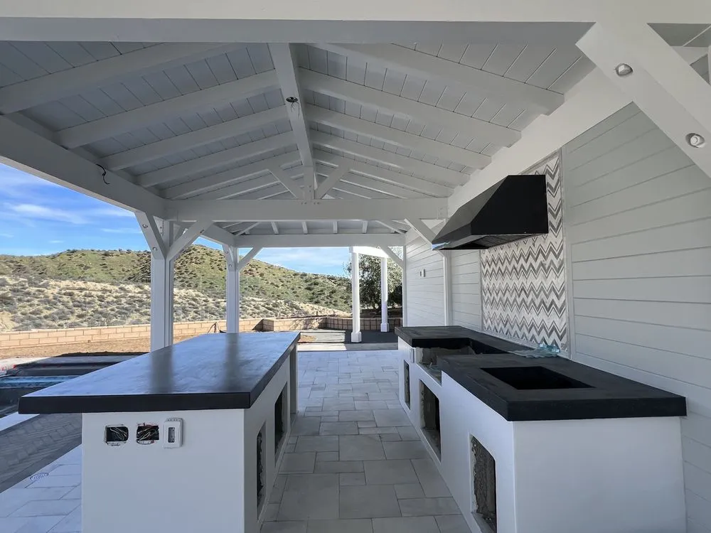 Expert outdoor landscaping for homes in Valencia, CA by SCV Landscaping