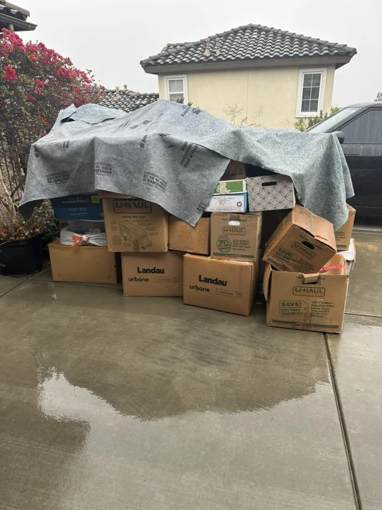 Affordable lawn care service in El Cajon, CA by SD Junkiez