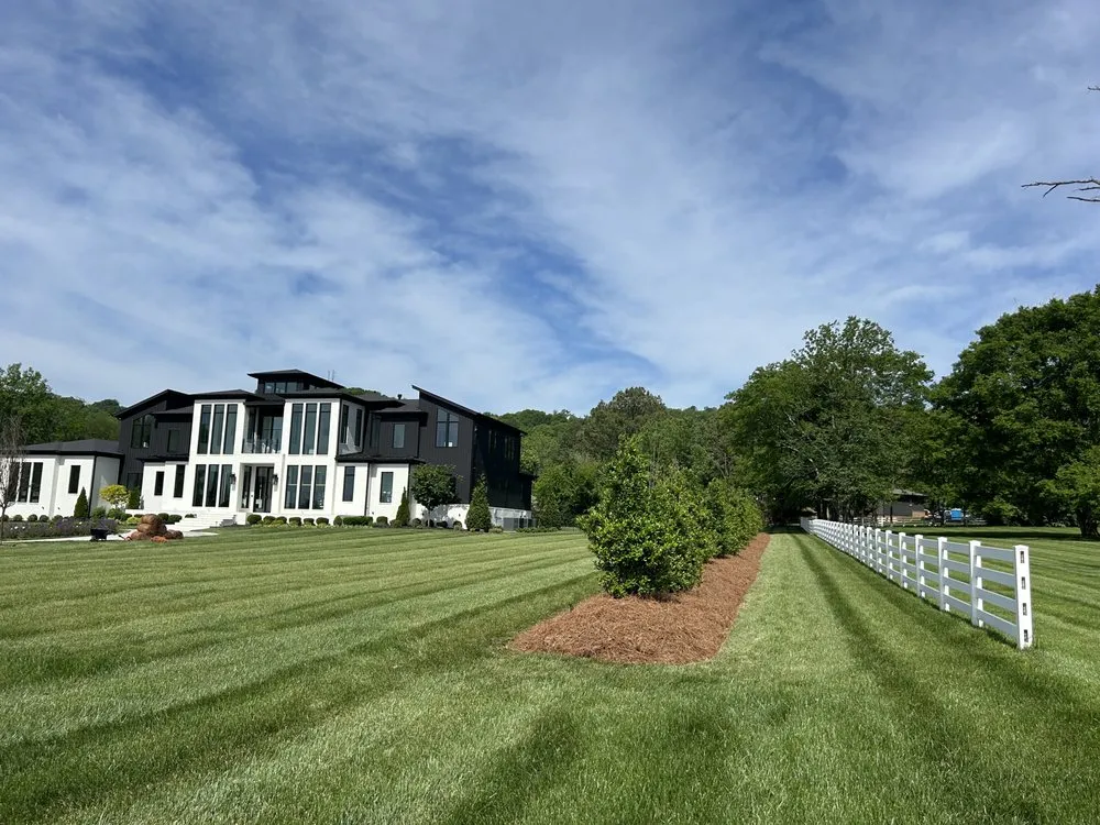 Reliable lawn care service in Nashville, TN by S&D Landscape