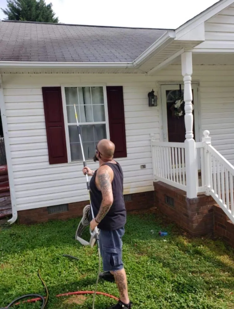 Custom lawn mowing service experts serving Pelham, NC - S&D Lawn Care & Pressure Washing
