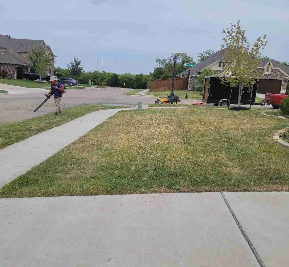 Local lawn care service in Arlington, TX - SD Lawn Care