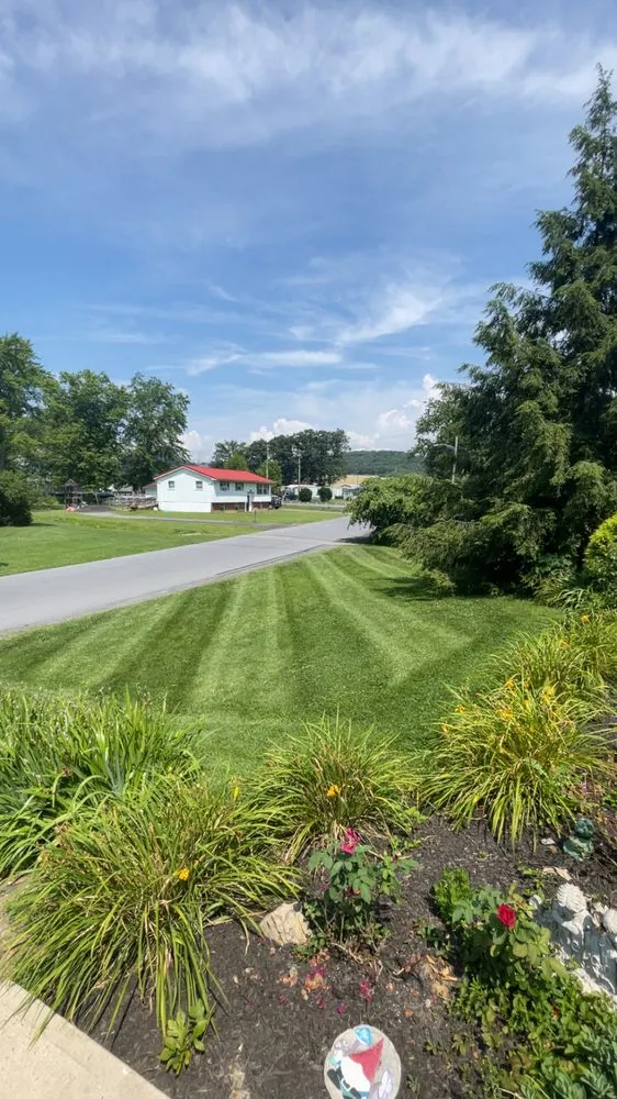Expert garden landscaping experts serving Beech Creek, PA - SD Lawn Care