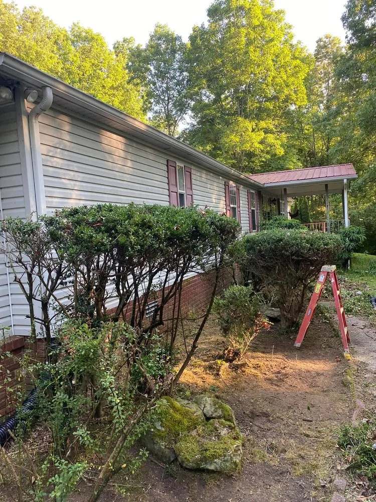 Professional lawn care service in Crossville, TN - S&D Lawn Care