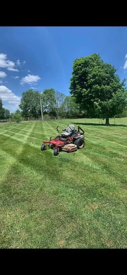 Professional lawn care service in Crossville, TN by S&D Lawn Care