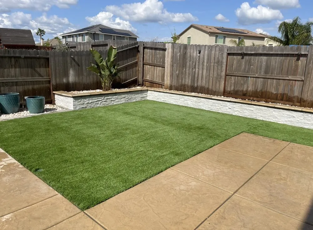 Reliable lawn care service experts serving Sacramento, CA - SD Professional Landscaping service