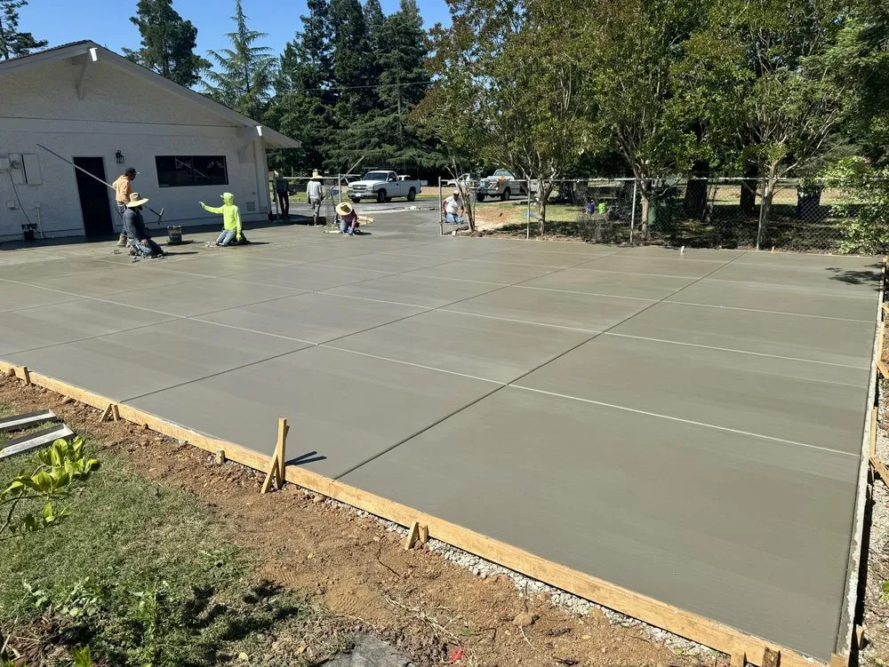 Expert lawn care service in Sacramento, CA by SD Professional Landscaping service