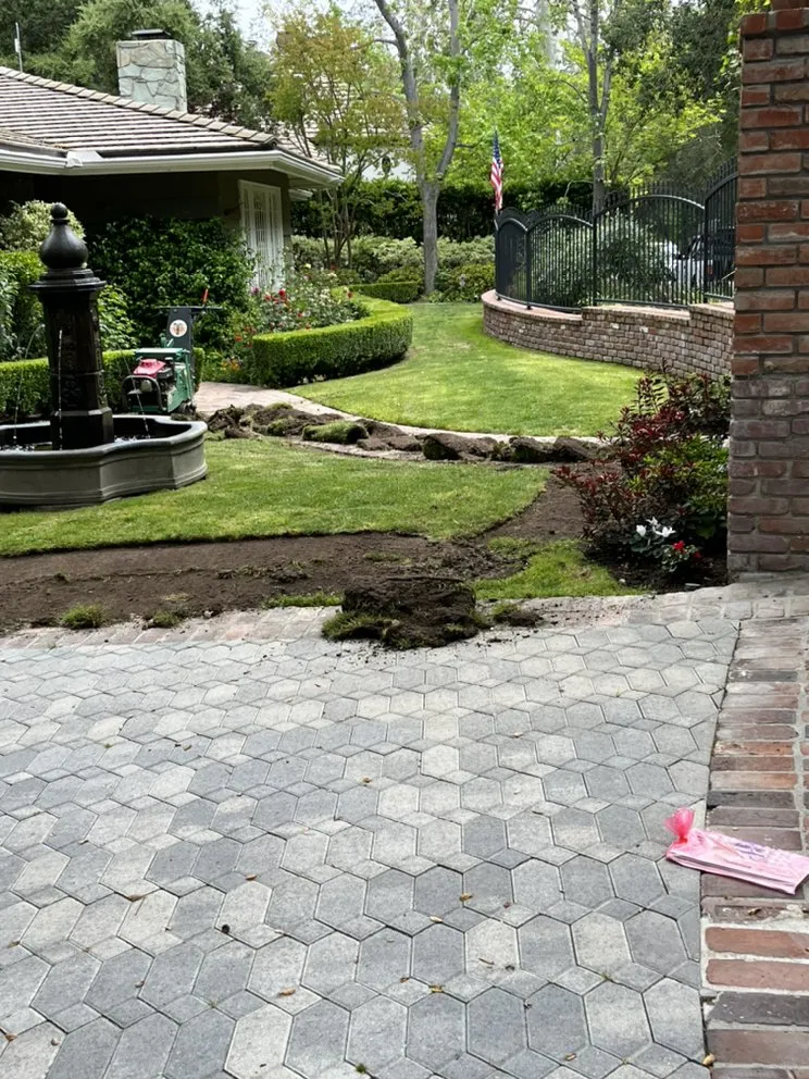Affordable residential landscaping experts serving Panorama City, CA - S.De Rosas Landscaping