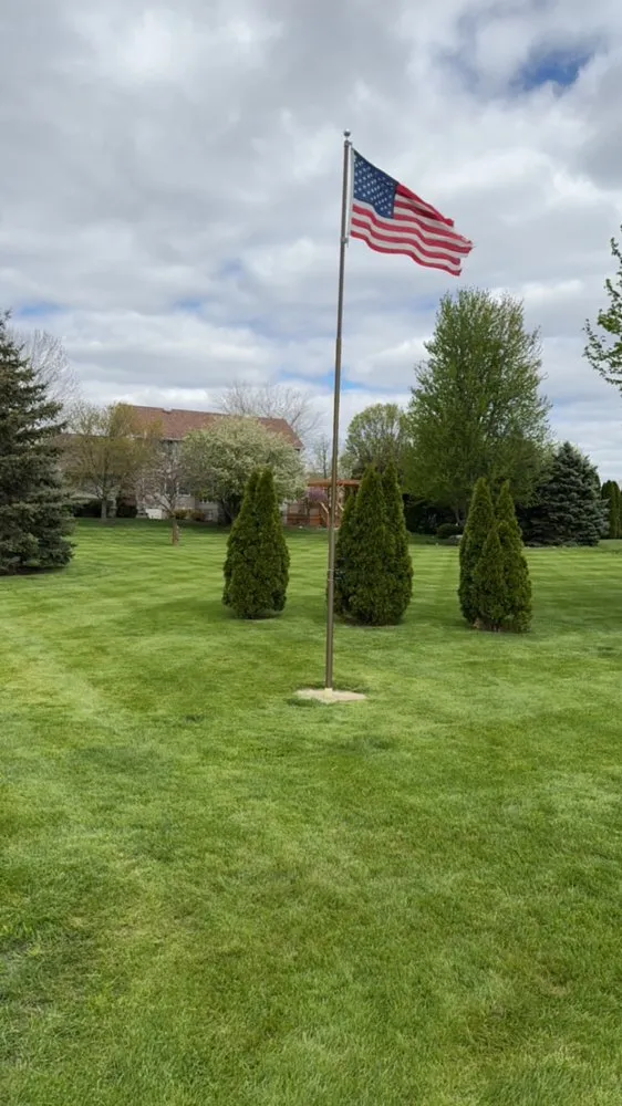 Local yard maintenance in Toluca, IL - Sdf Services