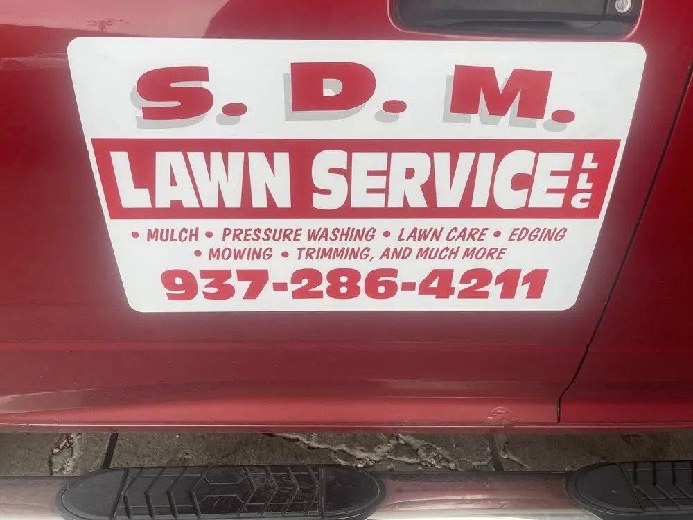 Professional lawn care service with custom design in Dayton, OH by SDM Lawn Services