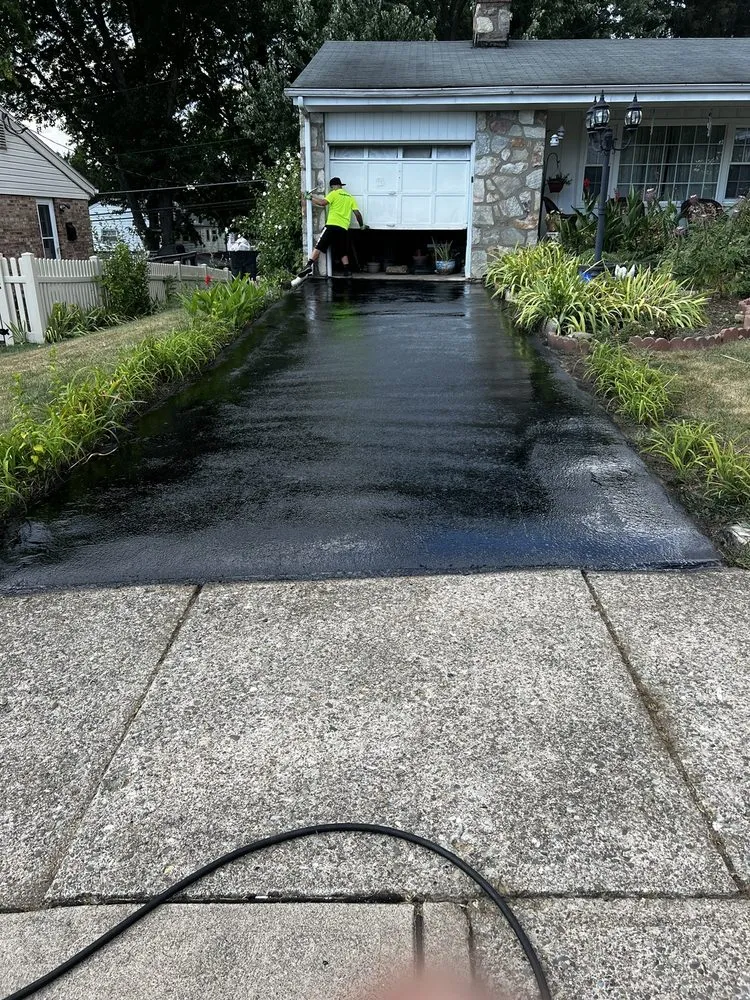 Trusted landscape design in Fruit Crove, FL by SDM Sealcoating