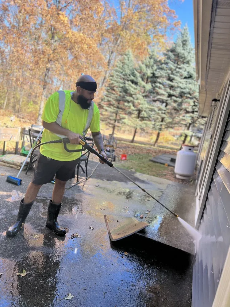 Local landscaping services in Fruit Crove, FL - SDM Sealcoating