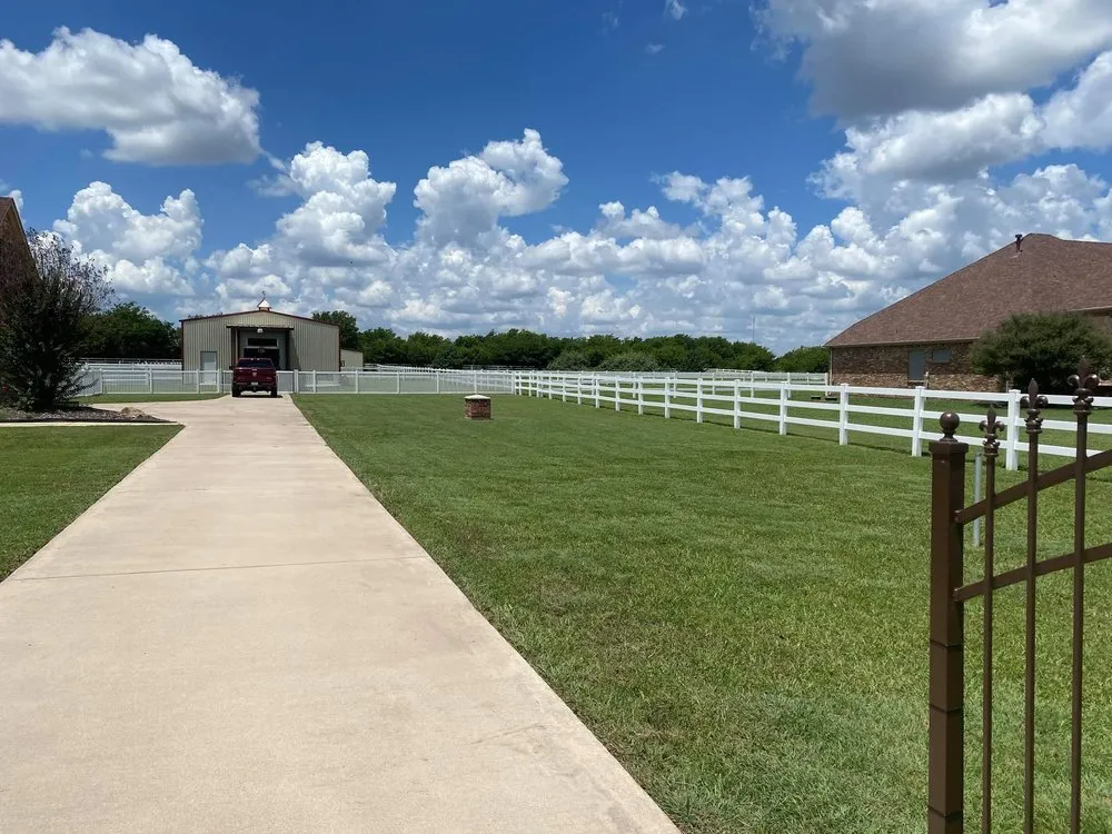 Affordable garden landscaping in North Richland Hills, TX - S&E Lawn Care and Landscape