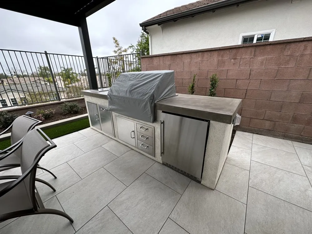 Expert garden landscaping for year-round maintenance in Orange, CA by Sea Breeze Landscaping Construction