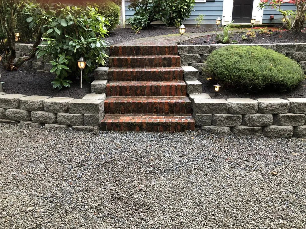 Affordable landscape design in Kenmore, WA - Sea-green lanscaping